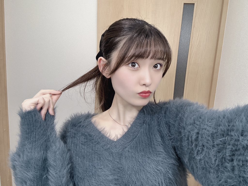 今日は夜勤明けにばっちりメイクして、久しぶりに推し活してきた💙✨

みんなも推しとかいるのかな？