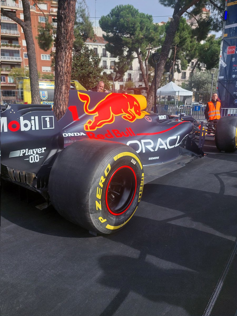 luisdasbbs's tweet photo. #RedBullPitLane @redbullESP https://t.co/2qhxEyX0Ri