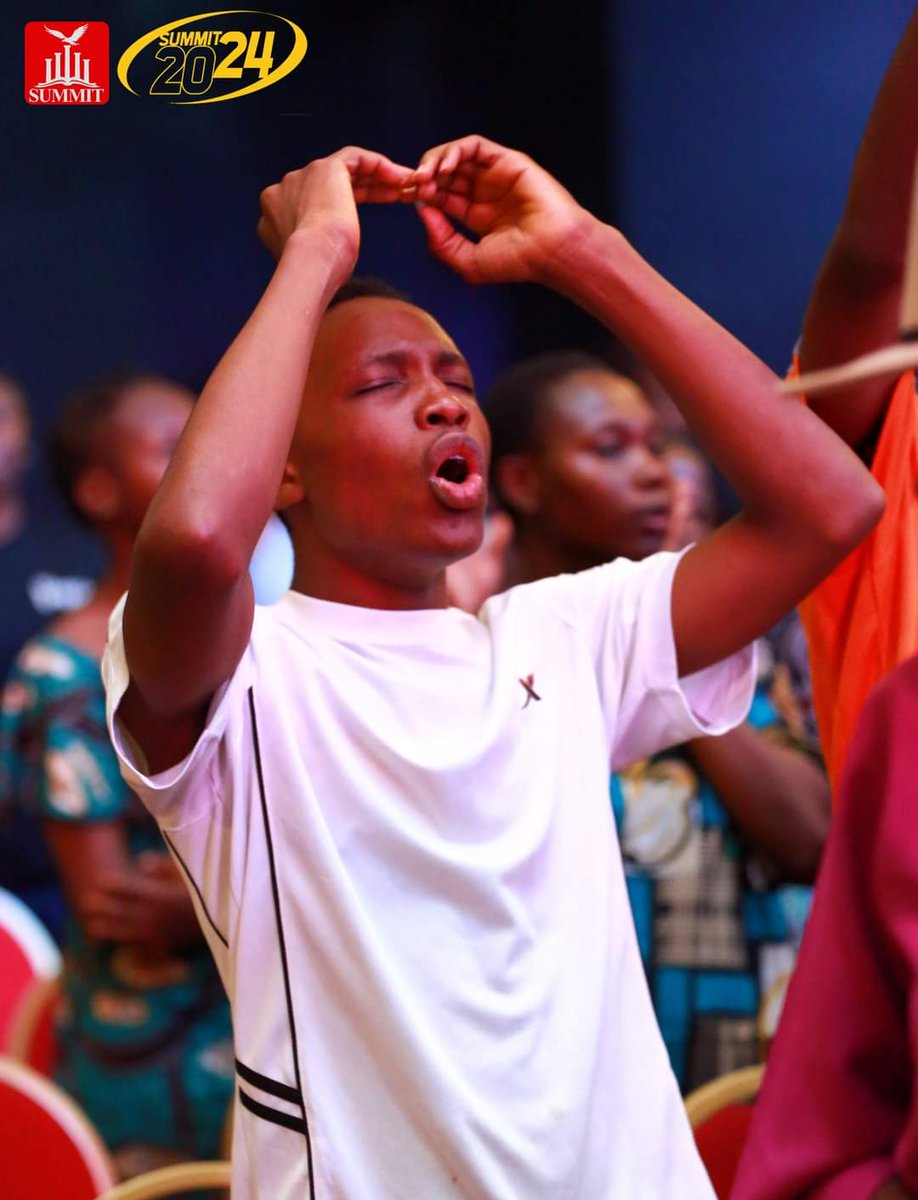 SummitAbuja's tweet photo. 360 Degree lifted the roof with powerful praise, filling the atmosphere with worship and prepared hearts for an encounter with the King of Glory!
.
.
#GreatExploits
#Summit2024
#SummitConference
#SummitBibleChurch https://t.co/8xbpmvJoma