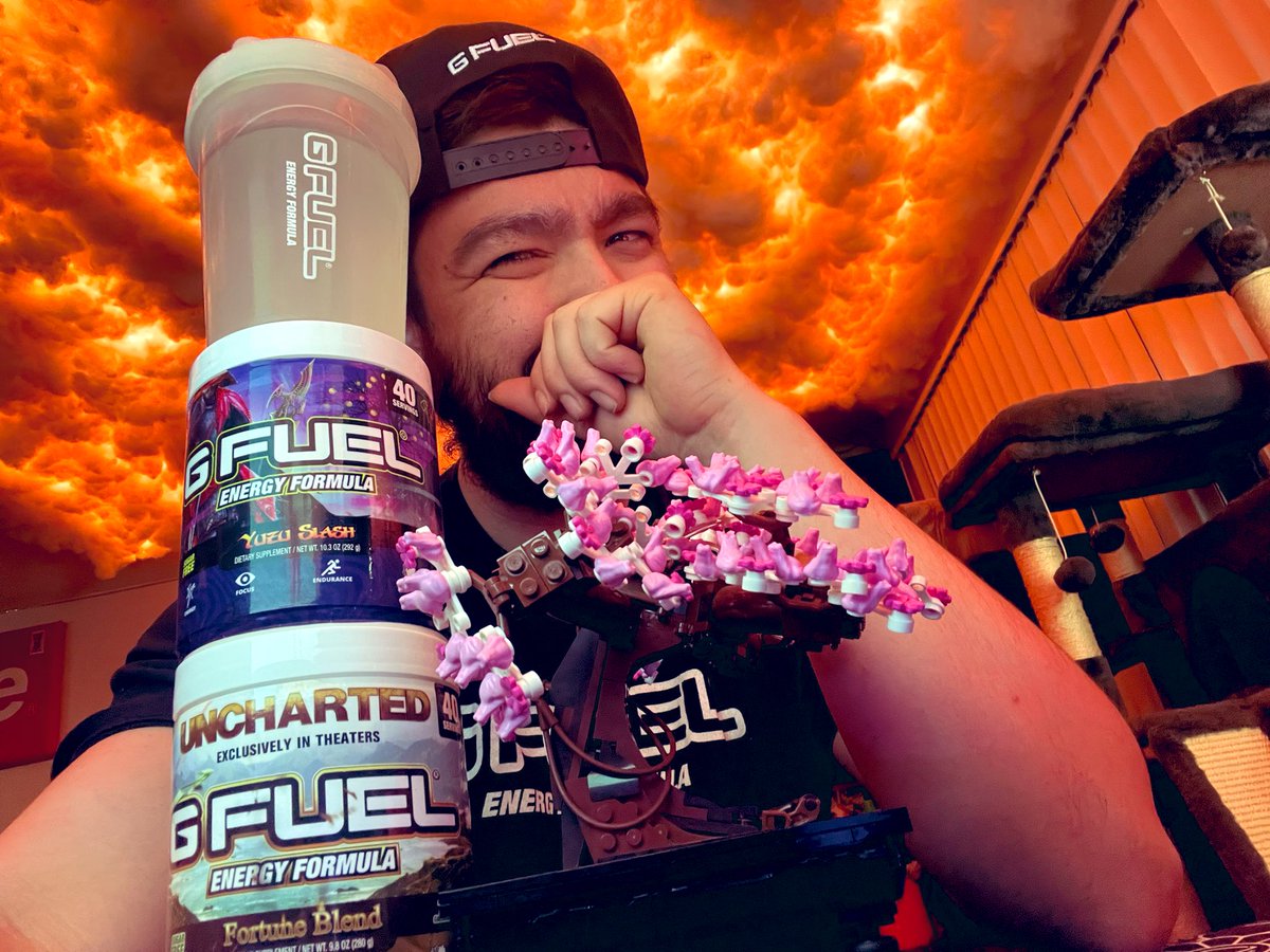 _Young_Vivid_'s tweet photo. Day 588🔥of chugging a gfuel flavor until @GFuelEnergy blesses me with Code Vivid at Checkout🥺Today We Have 🗺️Uncharted👀🍋Yuzu Slash🤺@GammaLabs @Razer #Fyp #GFUELED #CodeVivid #gfuelenergy https://t.co/qj4adzobTw