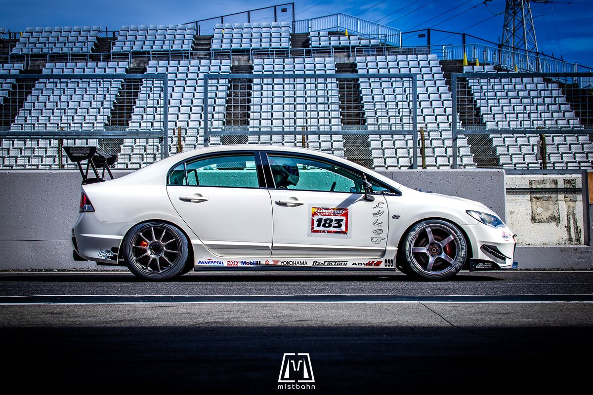 mistbahn's tweet photo. Rz-Factory HONDA FD2 CIVIC Type R

#シバ走 #シバ鈴鹿 #鈴鹿サーキット #鈴鹿サーキット国際レーシングコース #鈴鹿フルコース #HondaCivic #ホンダシビック #FD2 #RzFactory #ラズファクトリー #タイムアタック https://t.co/yGqGMSYtKg