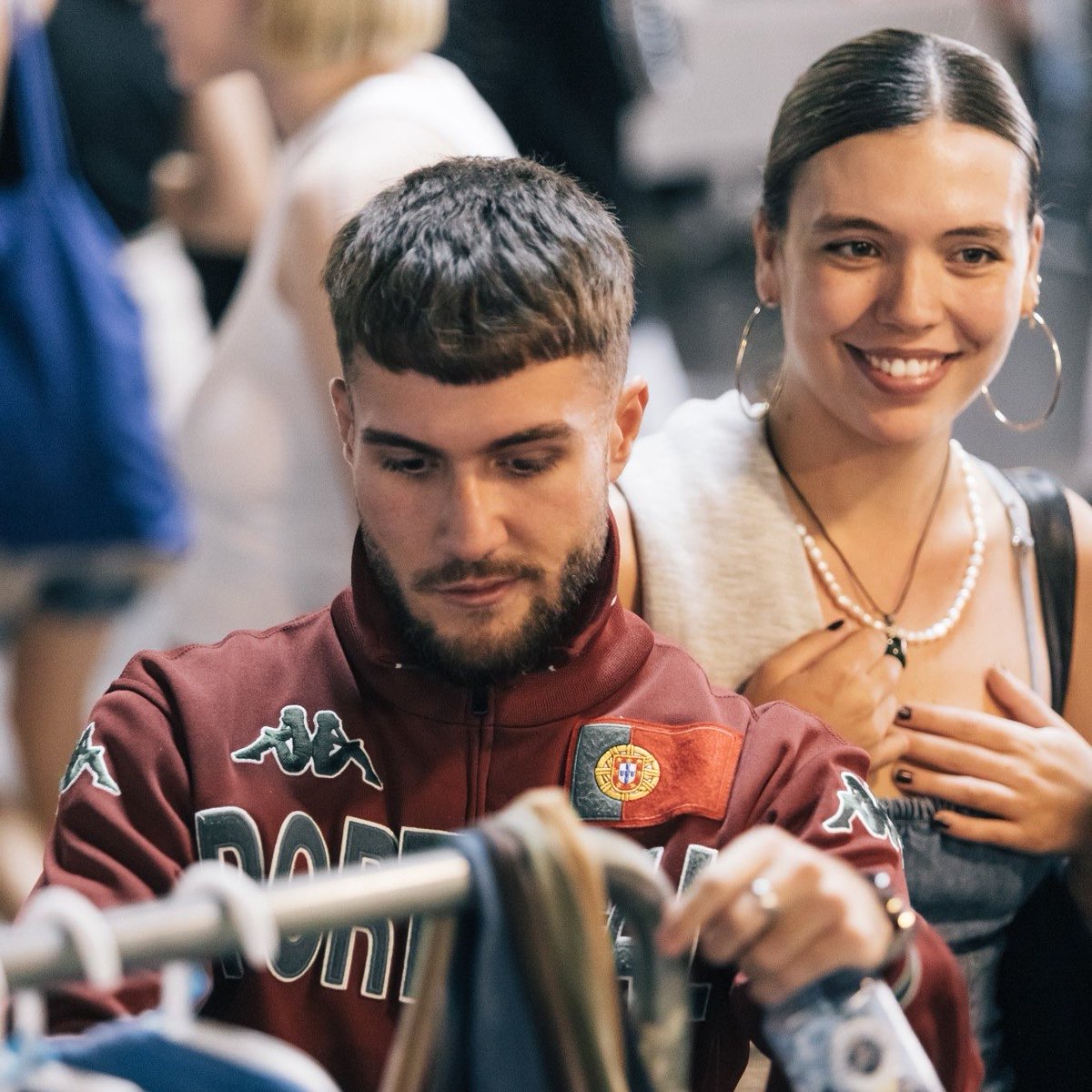 Flow: Y2K Streetwear Market vuelve a Espacio 88 en Poblenou para celebrar su primer aniversario con un evento de dos días, el sábado 2 y domingo 3 de noviembre.

fleamarketbcn.com/flow-y2k-stree…