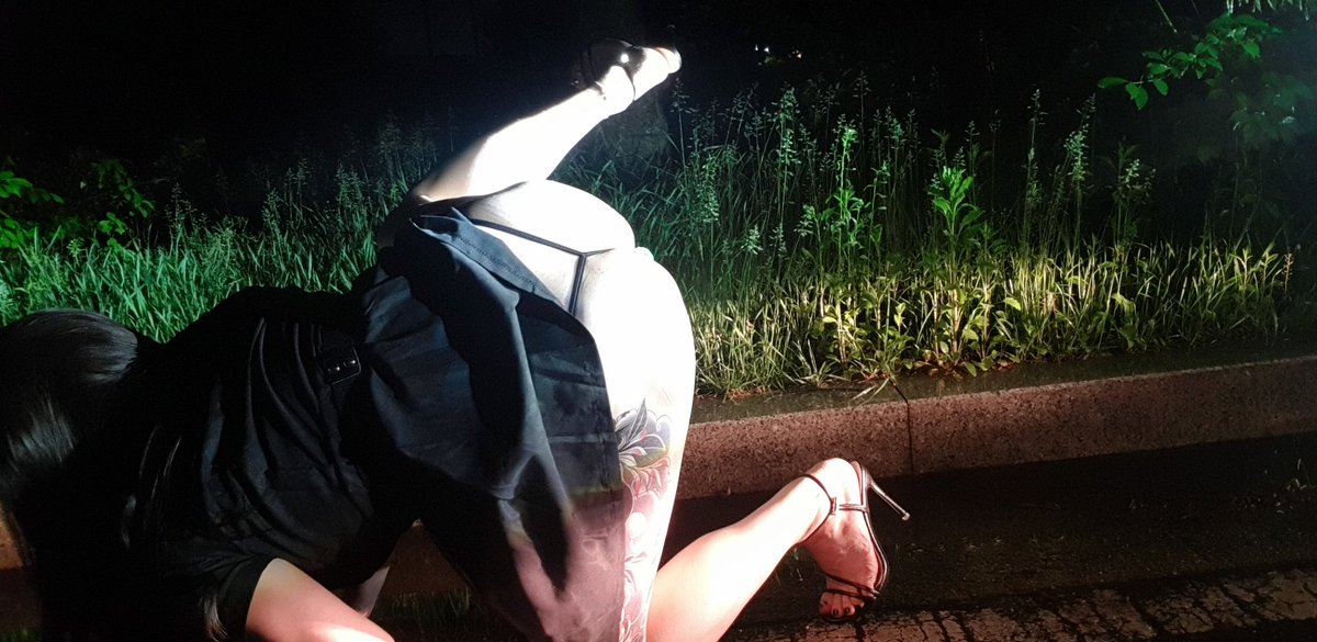 05월06일
비오는 날에도 어쩔 수 없던 어떤 발정난 병신 암퇘지년ㅎㅎ
저때는 타투 스티커 많이 썼었지ㅎㅎ
#암퇘지
#똥딧불이
#야노
#발정
#빡대가리
#이선
#LeeSun