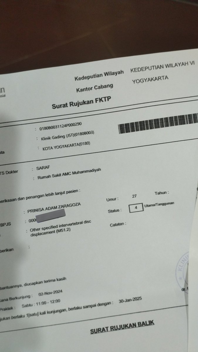 prinisaad's tweet photo. Padahal 3 minggu ini saya lemburkan mencari nafkah untuk merakit sepeda impian waktu SMP, nafsu saya terlalu menggebu-gebu (maklum anak muda).  Tetapi semesta berkata lain. Byuuhyhh https://t.co/f9WeukpBxT