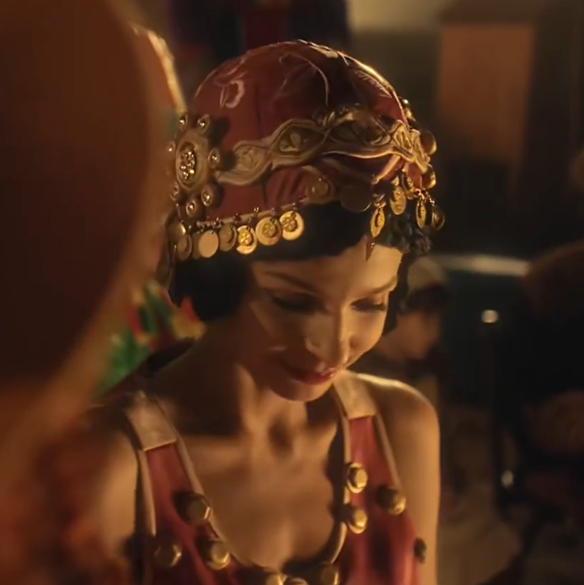 oh a side note,,,, SHE IS SO PRETTY?? MA'AM??? I CAN TREAT YOU BETTER !!!! ILL EVEN GIVE YOU THE WORLD