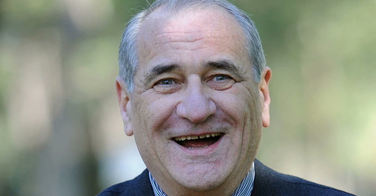 mariobianchi18's tweet photo. Il #2novembre 1940 nasceva #VincenzoCerami. #PPPasolini, suo prof di italiano, gli trasmise la passione per letteratura e cinema. Esordio con Un borghese piccolo piccolo poi La vita è bella. Narratore che coglie gli aspetti grotteschi della realtà o ne rivela le trame scellerate. https://t.co/DOjt9uNdb2
