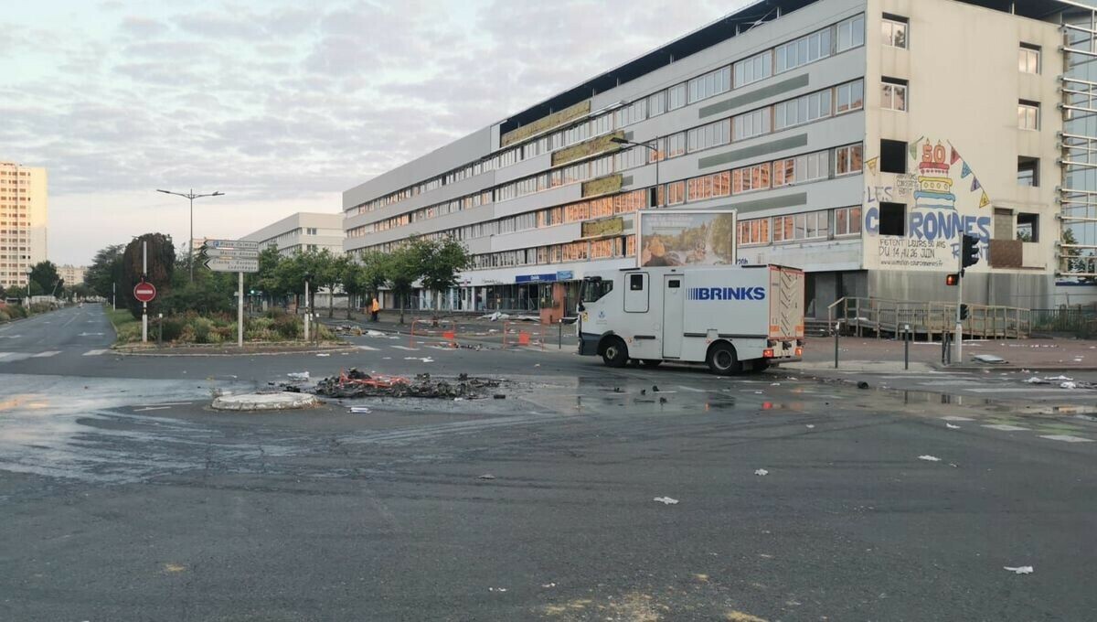 Fusillade à Poitiers : les habitants des Couronneries en colère face à la montée de la violence
➡️ l.francebleu.fr/bqIk