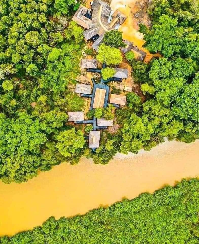 KassimDoumbia13's tweet photo. CÔTE D'IVOIRE 🇨🇮  | ICI C’EST LA CÔTE D’IVOIRE 🇨🇮 🌴

N’ZI RIVER LODGES🇨🇮

La Côte d'Ivoire est belle et riche en ressources naturelles.
#CIV225 #competences #constances #LeMaire
#SentinellesDAfrique #sentinellesdafrique https://t.co/qGlCCHWLry
