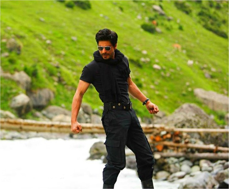 Mir__Aafaq's tweet photo. To a man who saved #Bollywood last year in #Year2023. My favourite. The Biggest Superstar of this #Country. And the most Loved Star of this Country
Happy Birthday @iamsrk Sir. The Last of the Stars✨❤️
#HappyBirthdaySRK #TheLastOftheStars #SRK59 #SRKDay #SRKDay2024 #2ndNovember https://t.co/rAYq6v1UWx
