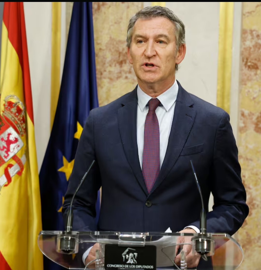 Feijoo va camino de convertirse en lo mismo que Aznar.
Un ser miserable, despreciable, manipulador y ruin.