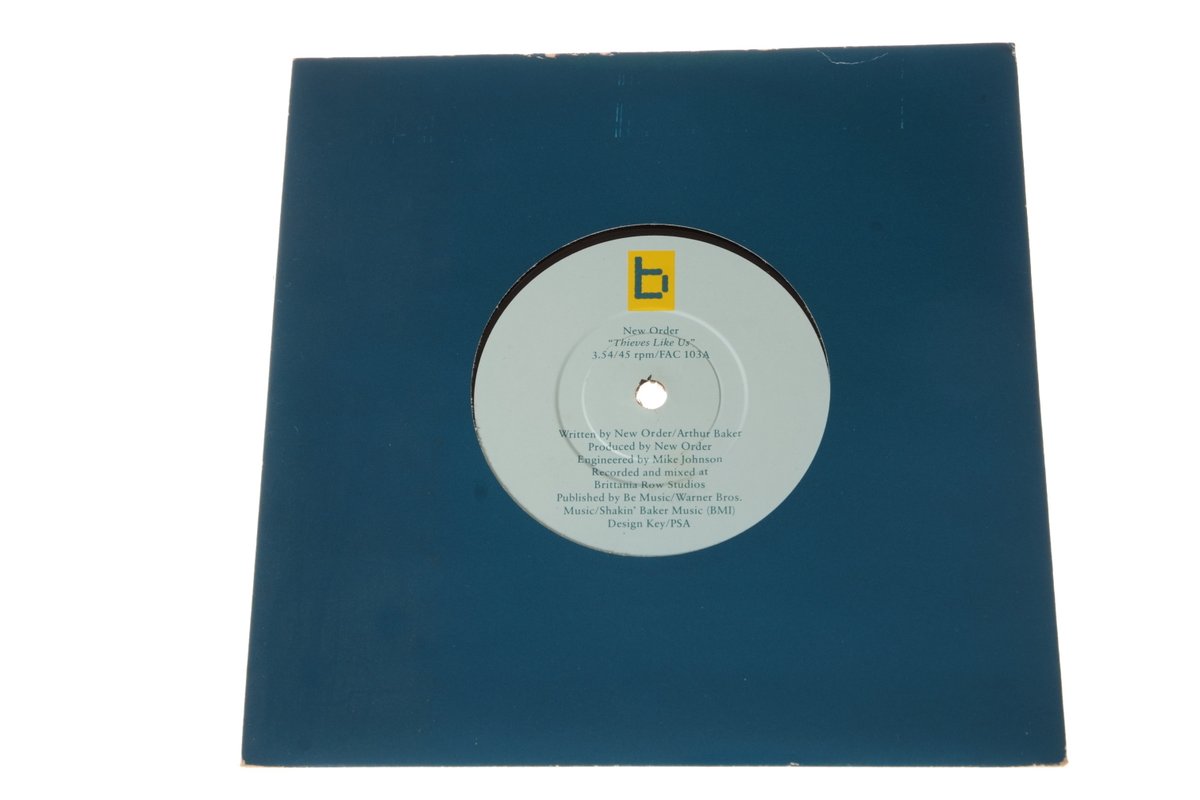FactoryRecCol's tweet image. Fac 103 New Order Thieves like us 7" single Promo 1984 "and it's called love" Limited to 3,500 copies @neworder  #factoryrecords #fac103 #thieveslikeus #promo