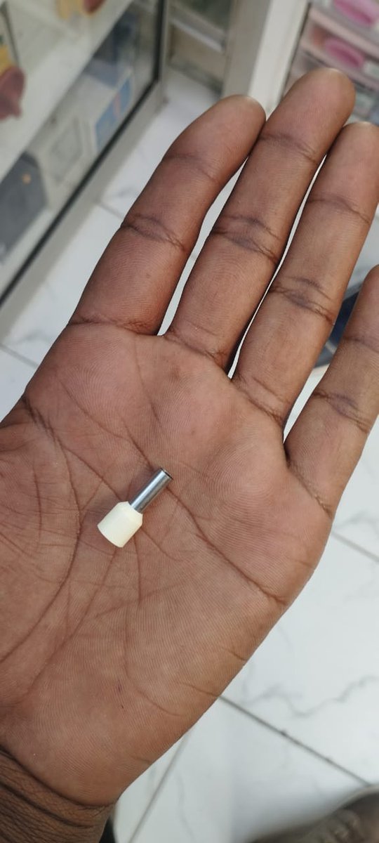 Plugging your cables at the tip is important. It reduces arcing(sparking) between the cable and the socket/switch/fixture. Cable Termination lags available for all cable sizes.
#mjengomarkofquality
#jengaushago
#mjengohub
#mjengox