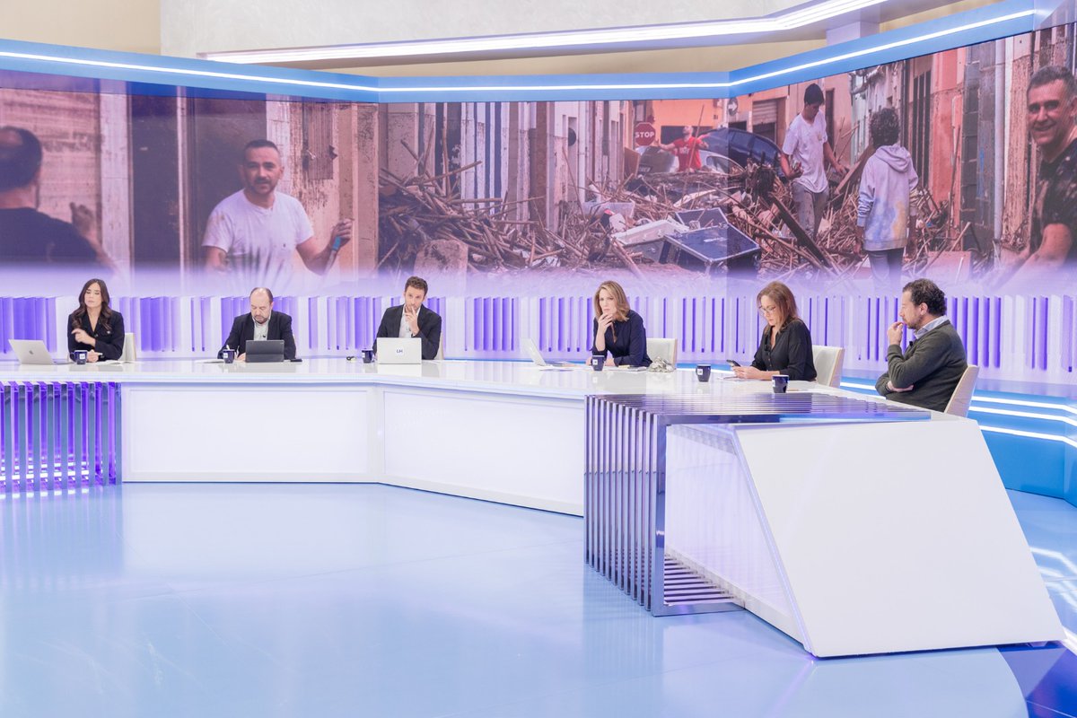 .<a href="/LaHoraTVE/">La Hora de La 1</a>, récord histórico con un 29,3% de cuota y más de 2,8 millones de espectadores únicos en La 1 y el Canal 24 horas.