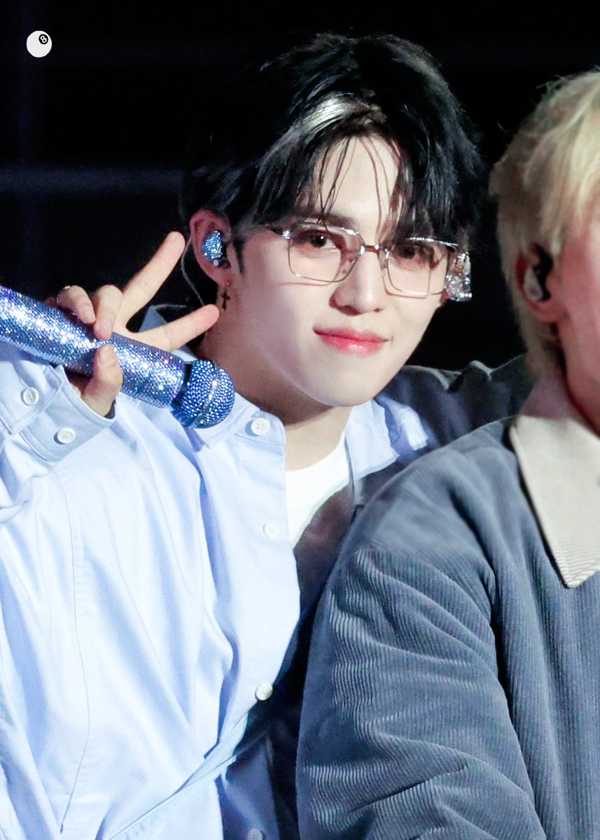 courunx's tweet photo. 241012 SEVENTEEN RIGHT HERE IN GOYANG 

바부하트...

#SEVENTEEN #SCOUPS 
#승철 #에스쿱스 #エスクプス https://t.co/OsigsGHpBa