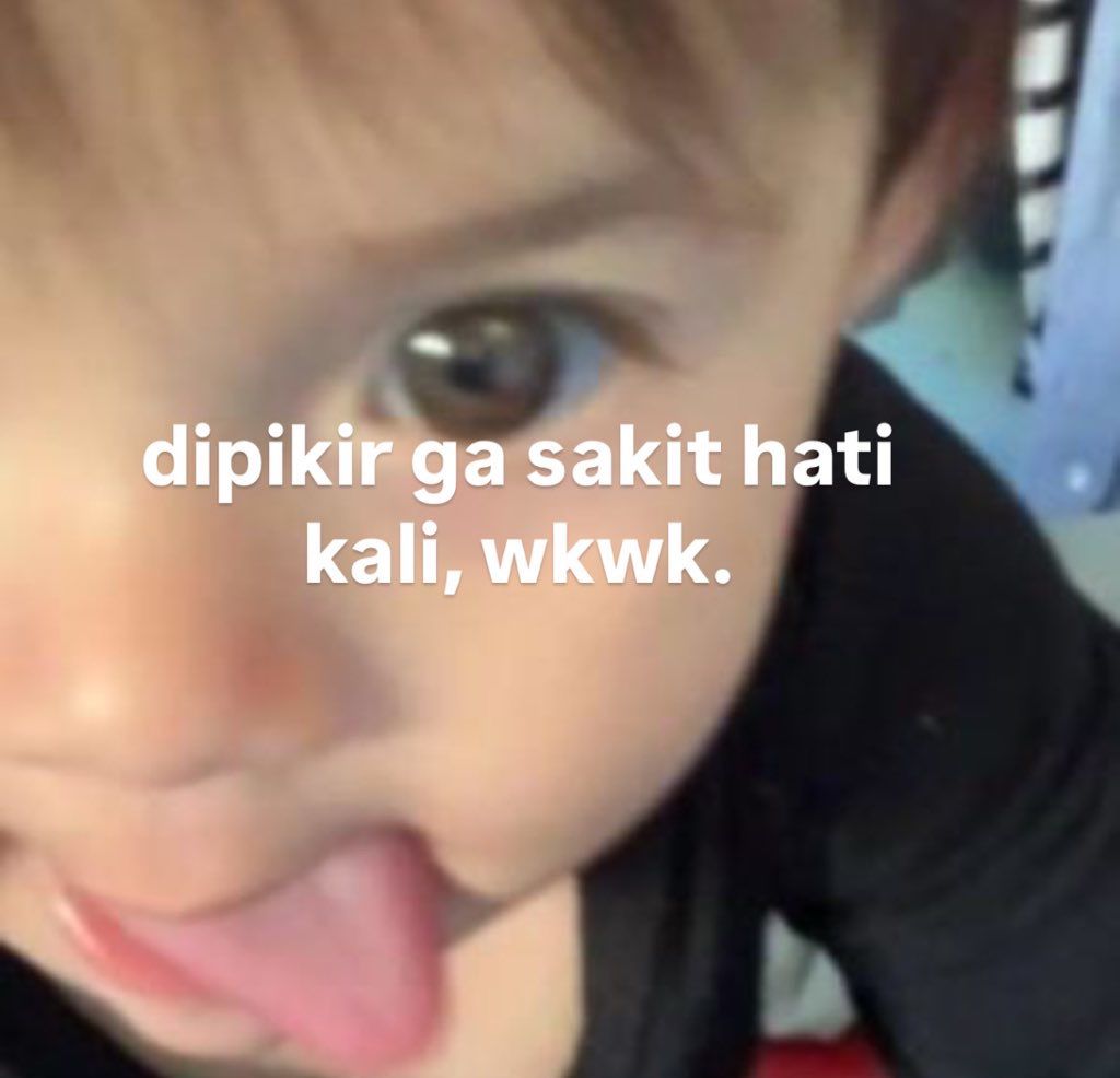chantsana's tweet photo. cowoku mau nyamperin mantannya https://t.co/SuW6FquUyL