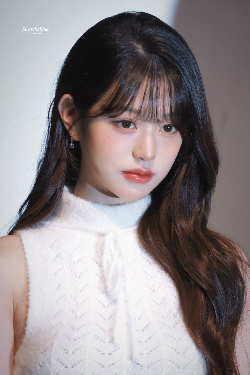 Strawbabbie_wy's tweet photo. 241102 무대인사

🤲🏻🤍

#아이브 #IVE #장원영 #JANGWONYOUNG #원영 #WONYOUNG #ウォニョン @IVE_twt https://t.co/7T1kUivkYb