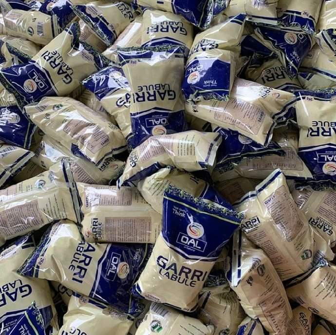 HoraceFlorence's tweet photo. This is the best, clean, crunch, and well packed garri I have gotten. Everyone in my office loves the garri. @labulefarms, thank you for coming through with this healthy garri. I recommend you 💯 💶.  May God bless you 🙏 @YulEdochie @AishaYesufu @followlasg https://t.co/UtT2jHraBe