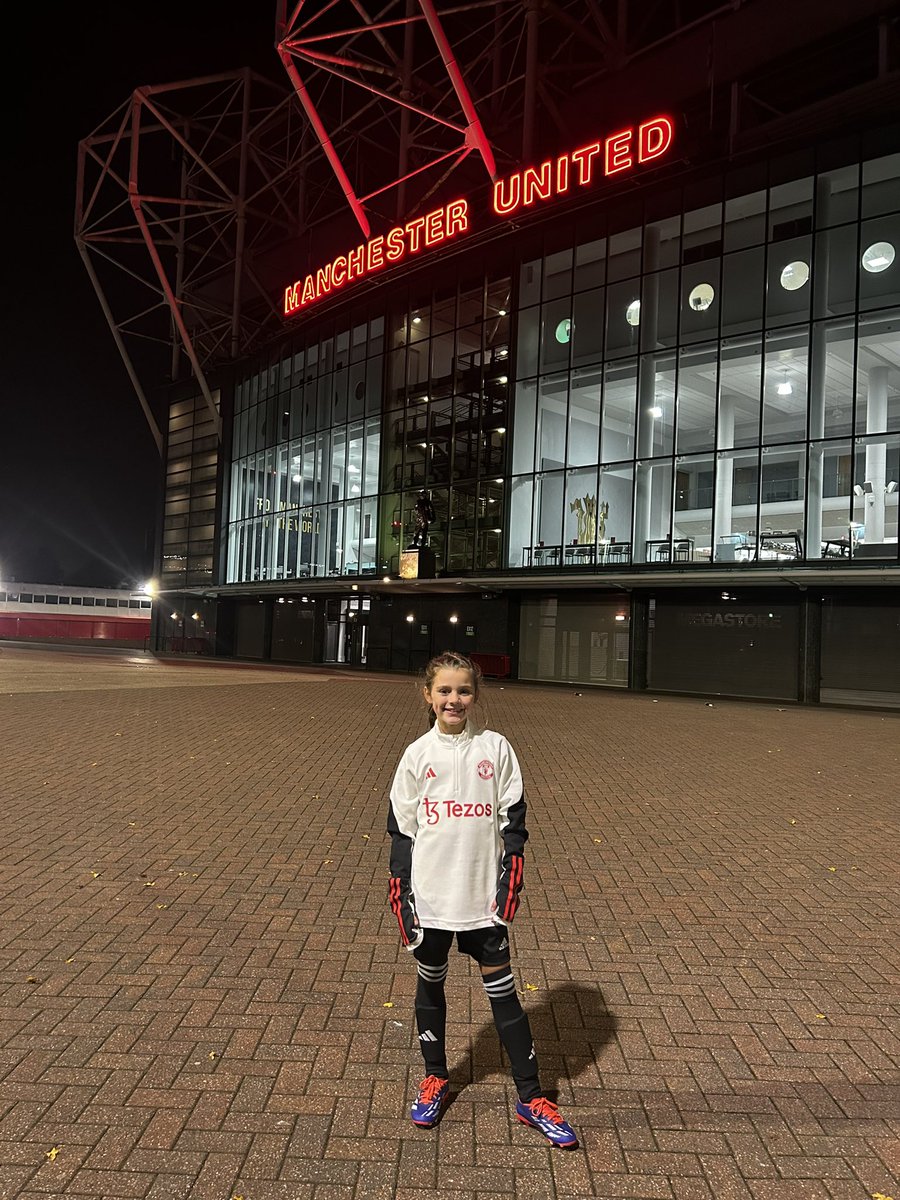 CharlEcc91's tweet photo. 🫶🏼 proud as punch 👊🏼 Manchester United ETC under 9s 24/25 ✨ https://t.co/zYGWjj2I5u