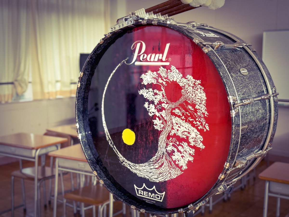 Oarai High School Marching Band [BLUE-HAWKS] 
2024青鷹「ONI」

2024 Bass drum design head
[yin yang]

#大洗高校
#青鷹
#マーチング
#2024年
#ONI
#pearl 
#remo
#vicfirth
#bassdrum