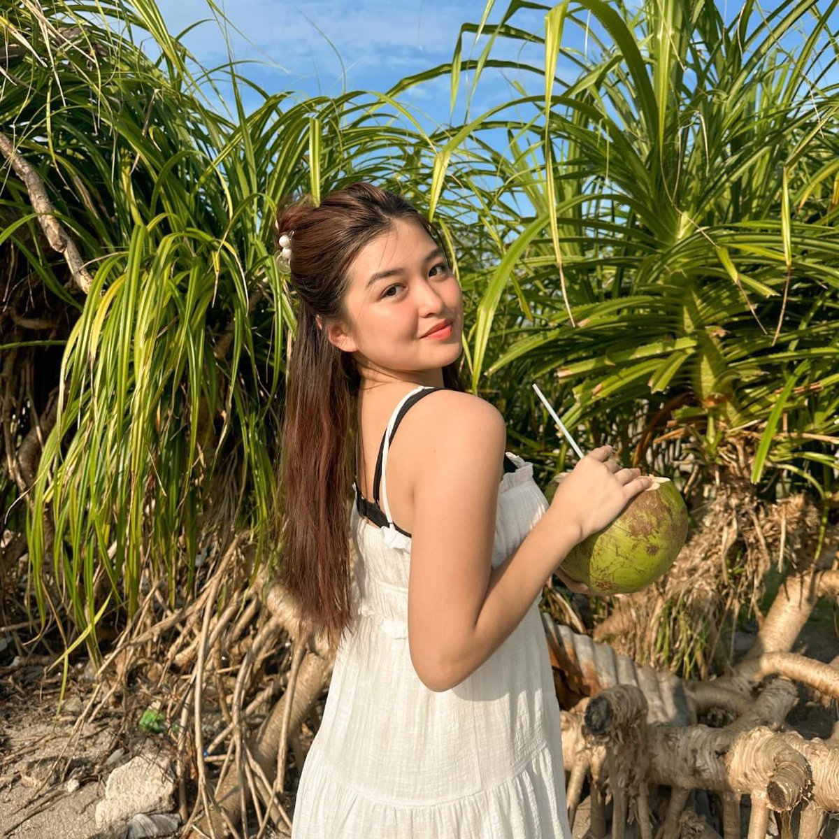 aviocr's tweet image. Yang mau boking buat hari ini masih ada slot kosong ya🥰 yuk di kepslot beb❤️
Include||Exclude||Panggilan🌹

 Rate/Rules wa atau tele aja beb 

#availbandung 
#BOBandung 
#OPENBOBandung 
#bandungbirahi 
#ExpoBandung  
#Excludebandung