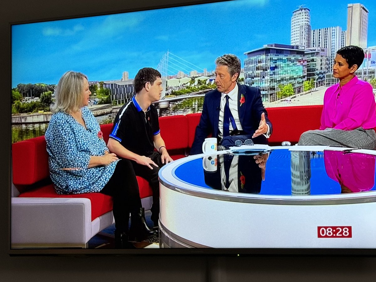 Arv_Kaushal's tweet photo. @NUFC the gauntlet has been thrown…

Elliot on @BBCBreakfast wants an accessible job where he can watch all the games and be front of house and meet people the rest of the time! 

I’m sure there is a space for him with you ♥️
#disability #accessibility #inclusion https://t.co/NGjhh2ffhQ