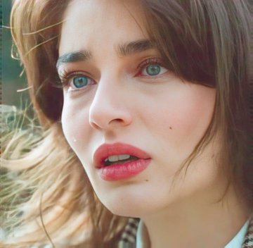 TurkSiir's tweet photo. #AyçaAyşinTuran https://t.co/C0dtA9cN4Y