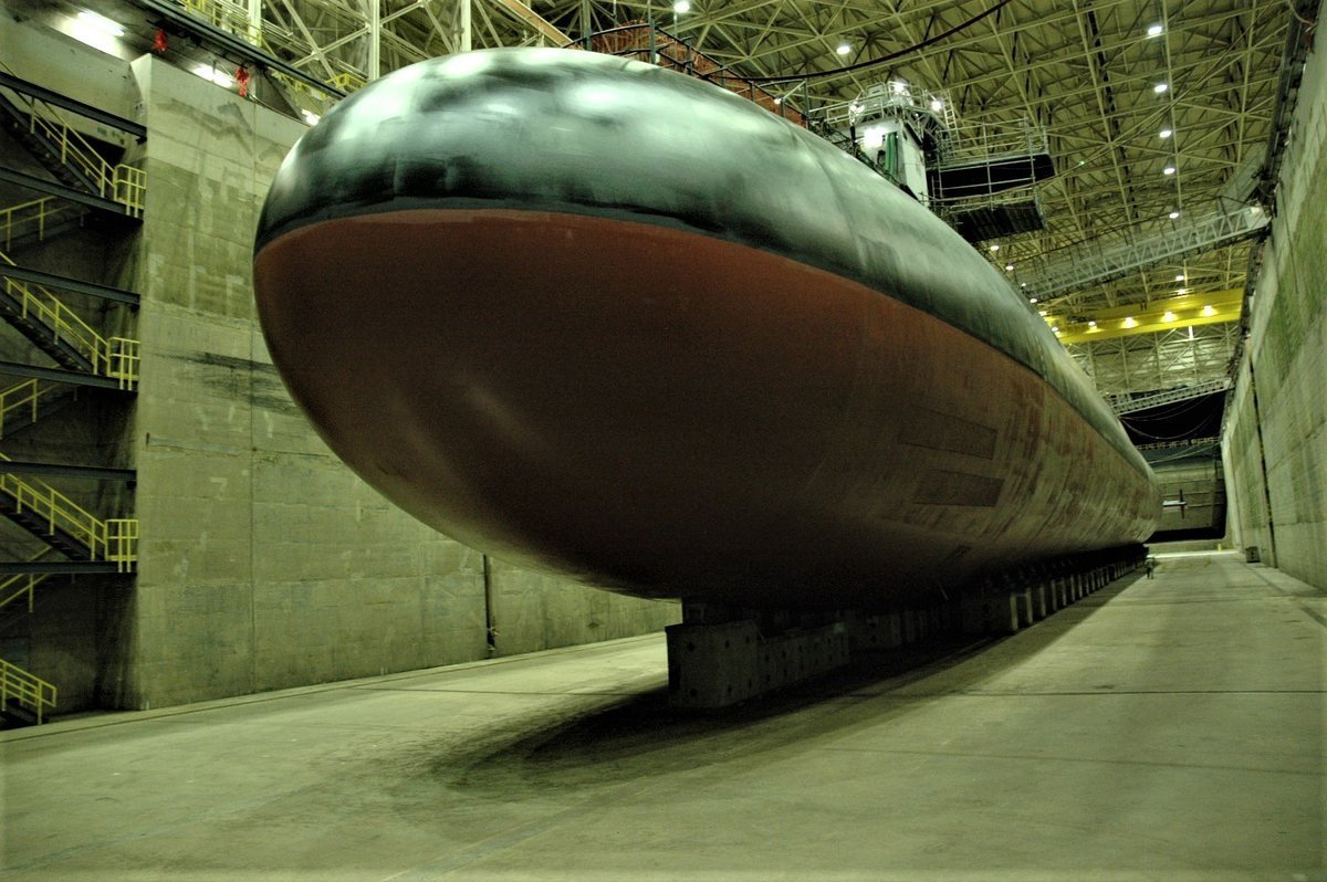 Roberto_yeager's tweet photo. Ah!Los buenos viejos tiempos...#ALBVT #ColdWar
Lo dicho, que me encantan las fotos en dique seco, en esta ocasión el #SSBN732 #USSAlaska (Clase #Ohio) (Photo by Keith Boydston) https://t.co/qF23atU7Eg