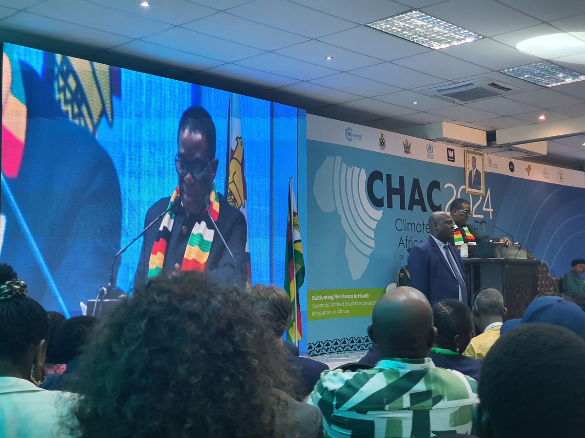 UrbanActionLab's tweet photo. #CHAC
UAL at inaugural Climate and Health Africa Conference where Pres. Mnangagwa emphasised strengthening health resilience in the face of climate change. African partnerships needed to tackle continent’s climate and health challenges.
@pmukwaya @HakimuSseviiri @judithmbabazi https://t.co/LSnokihRT1