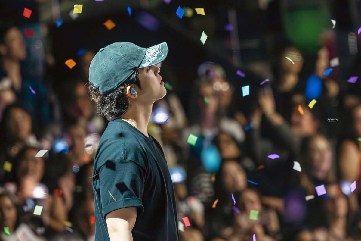 SUNDAYCOUPS_'s tweet photo. 241101 RIGHT HERE SAN ANTONIO HQ

너는 무슨 그런 사연있는 얼굴로,,,

#SCOUPS #에스쿱스 #승철 #세븐틴 #SEVENTEEN https://t.co/Om6rKf4mpR