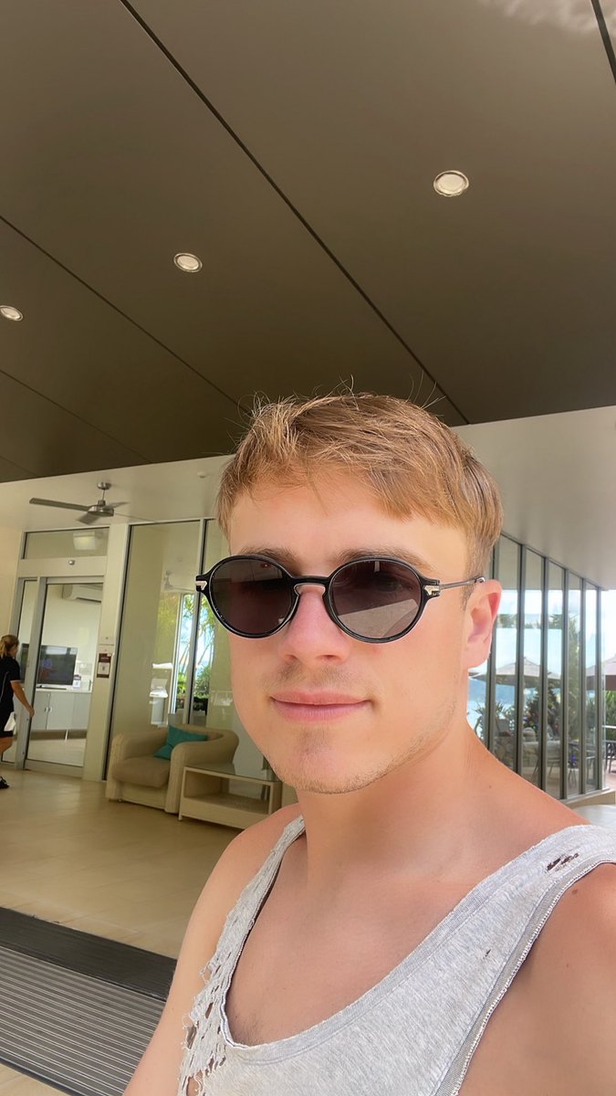 Australia I’m back inside you!