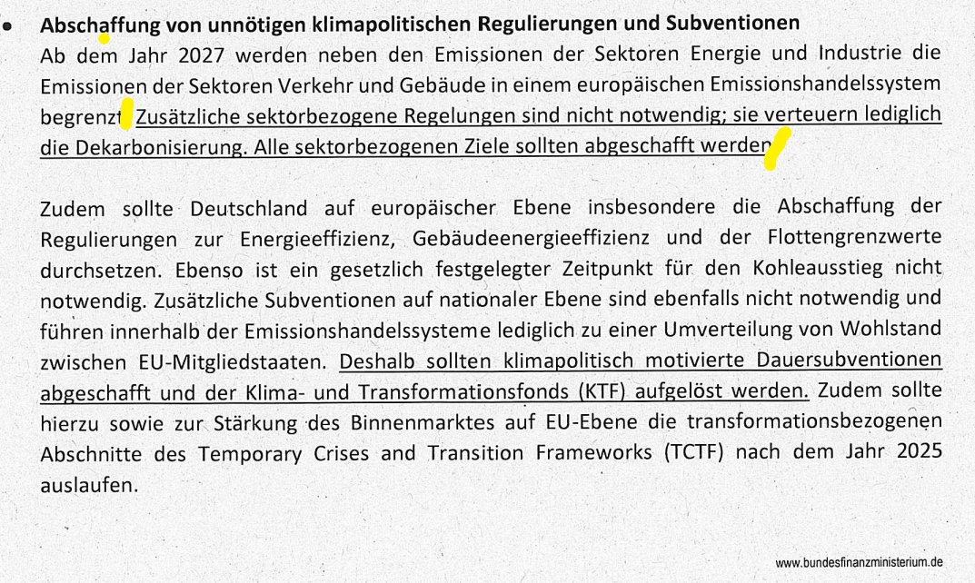 Hallo <a href="/c_lindner/">Christian Lindner</a>,

Warum spuckst du jedem deutschen Bürger ins Gesicht und hältst die für Idioten?

Erst erzählst du in deinem Buchstabensalat eines Positionspapiers davon, dass CO2-Bepreisung der Kern der FDP-Position ist und willst dann sektorbezogene Ziele des ETS 2, was genau