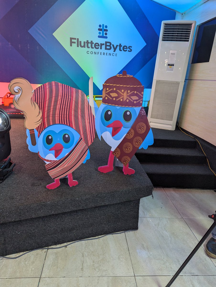 AhmzyJazzy's tweet image. It's @flutterbyteconf today. We're set in for learning and relearning on amazing topics in the @FlutterDev ecosystem. Stay tuned #FlutterBytesConference2024