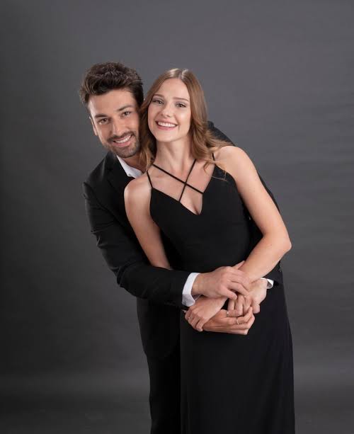 aybuke_im's tweet photo. bazı partnerlik fotoları var ASLAAA üstleri gelemez işte o partner fotoları
#AlinaBoz #AlpNavruz https://t.co/KzQFv9kl2T