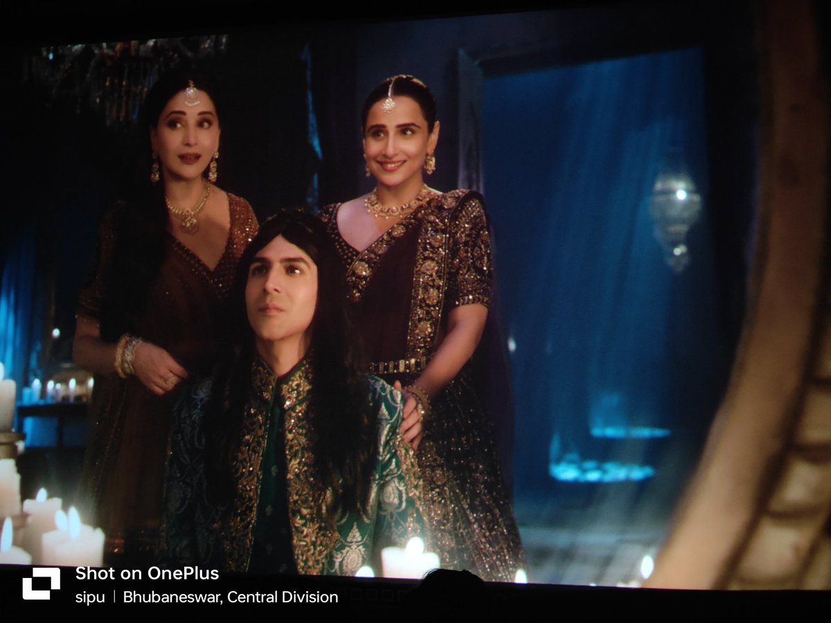 Bhool Bhulaiya 3 - OKAY
Rating - ⭐⭐
<a href="/TheAaryanKartik/">Kartik Aaryan</a> , please don't do comic roles. Every time he opened his mouth i had a headache in the theatre. The supporting actors have nailed the comic roles. 
#VidyaBalan  , #MadhuriDixit Shreya Ghoshal &amp; Sonu Nigam overshadowed everyone