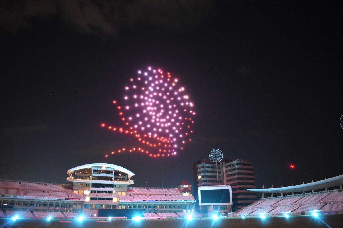 Make November a month to remember – from Bonfire Night fun to winter illuminations, and festive markets to Father Christmas events. 

Read our top picks of what’s happening in Hampshire this November: visit-hampshire.co.uk/ideas-and-insp…

📷Evolution, The Drone Light Show at Utilita Bowl