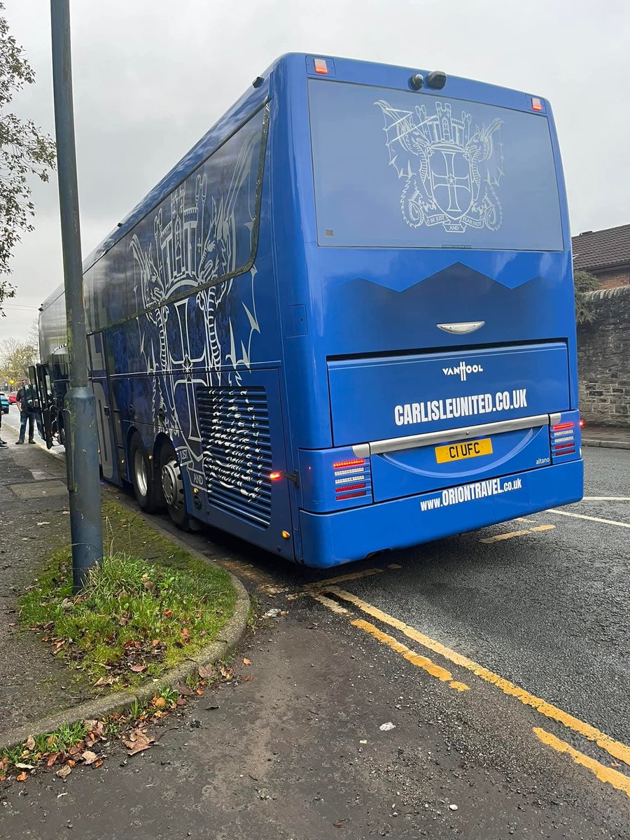 What a surprise some of Man City fans must have had on their faces today heading to Bournemouth when the Carlisle United team bus picked them up 😂
#awaydays #mancity