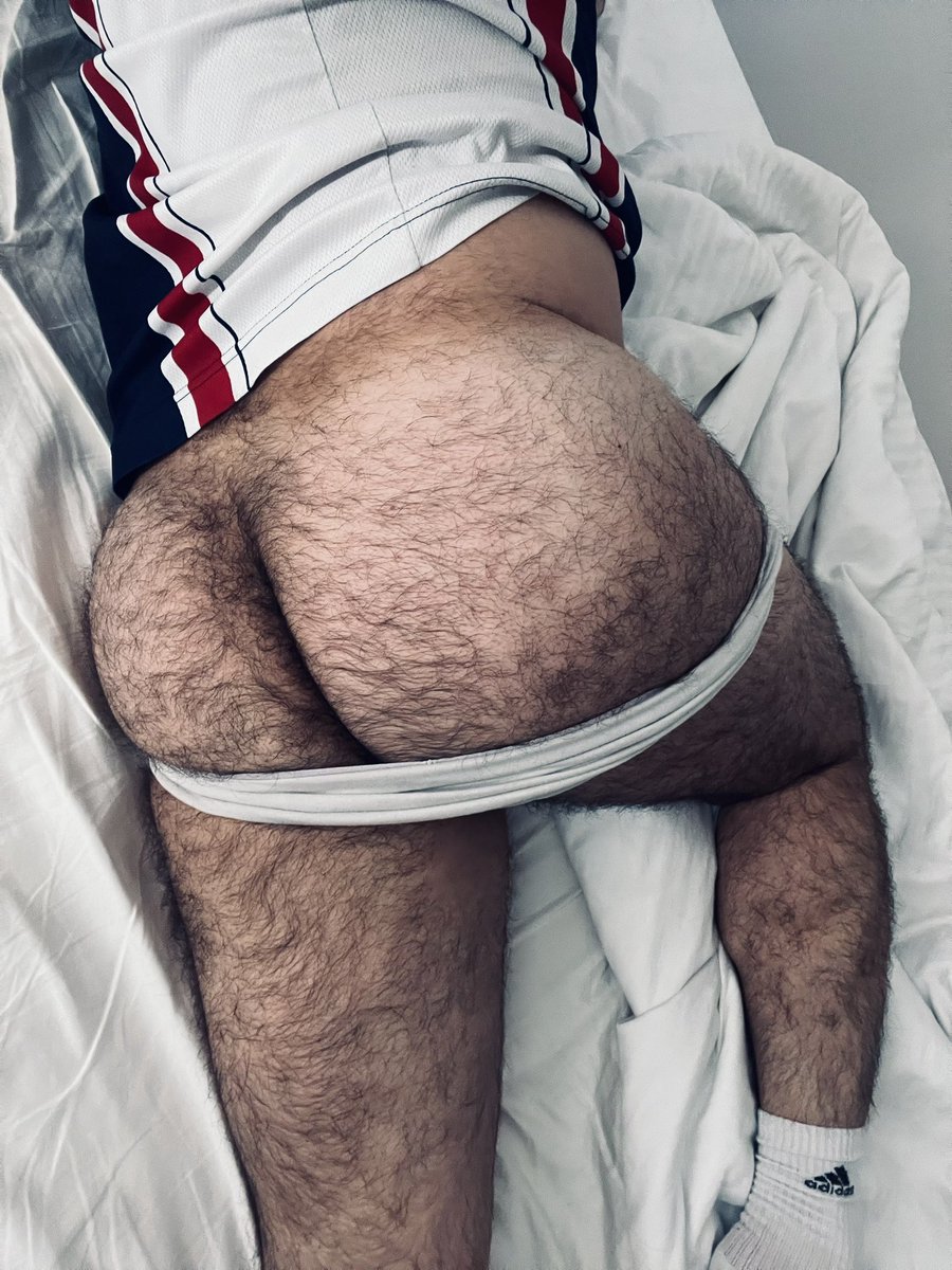 minotaurusmuscl's tweet photo. last weekend i got fucked real good and now i want more 🐻🦍 https://t.co/nLicwCzc2A
