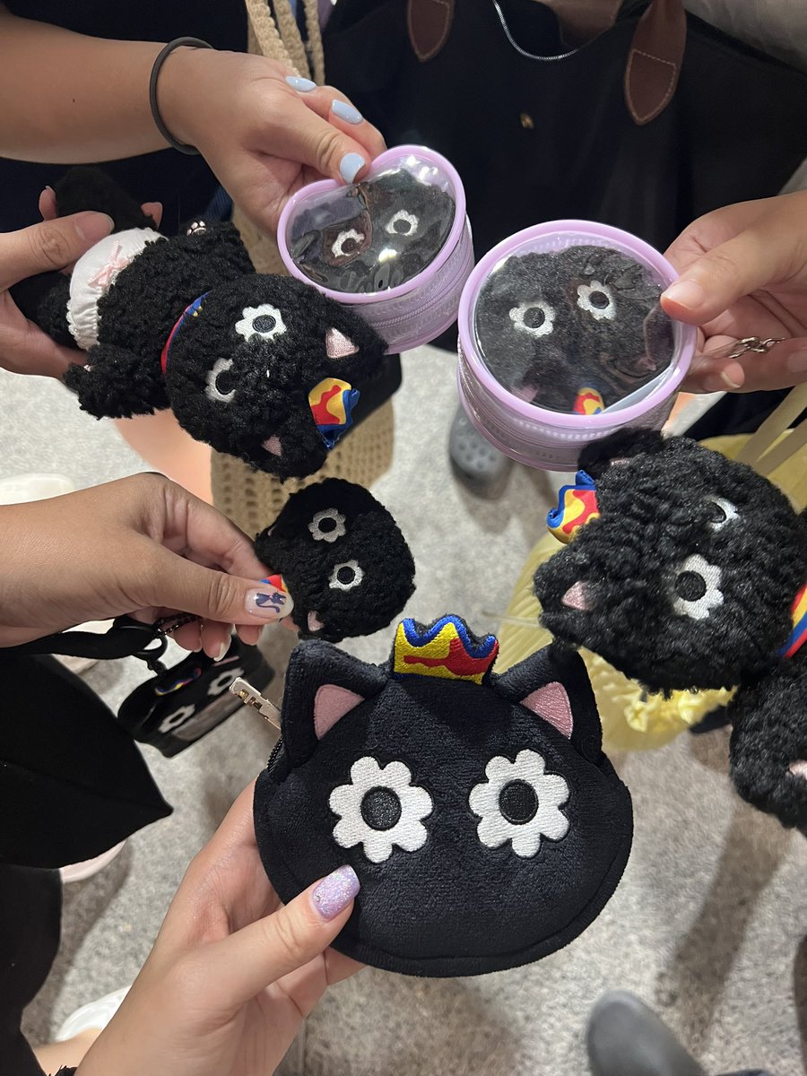 จุ่มบงจุ่มเหมียวว #TEN #TENLEE #เตนล์ #텐 #WayV_ONTHEWay_inBKK #WayV_ONTHEWay_in_BANGKOK