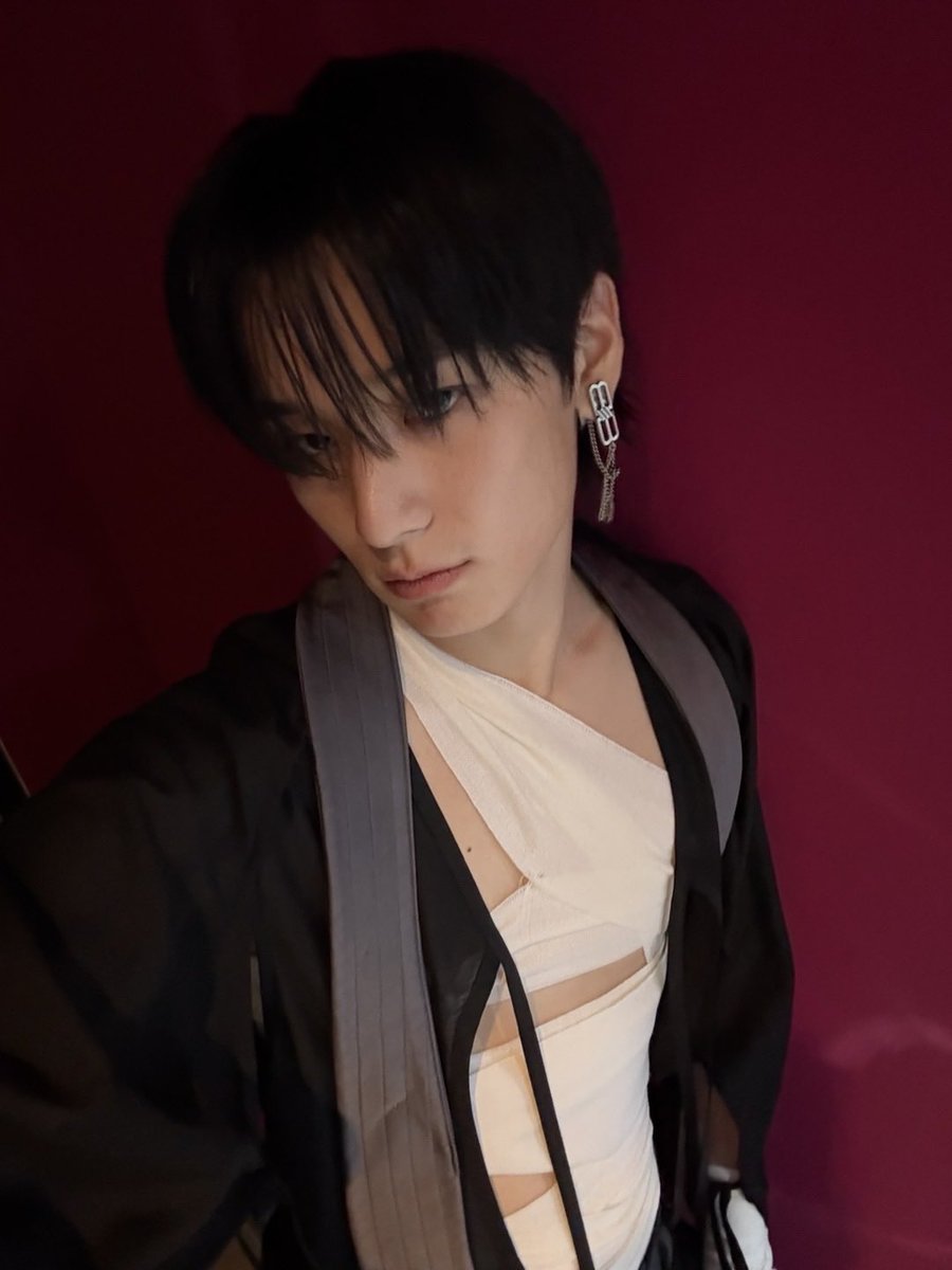 Juyeon Media tweet media