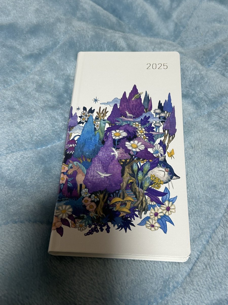 pochilocoloco's tweet photo. 来年の手帳よーやく届いた https://t.co/vJ03GazH2f