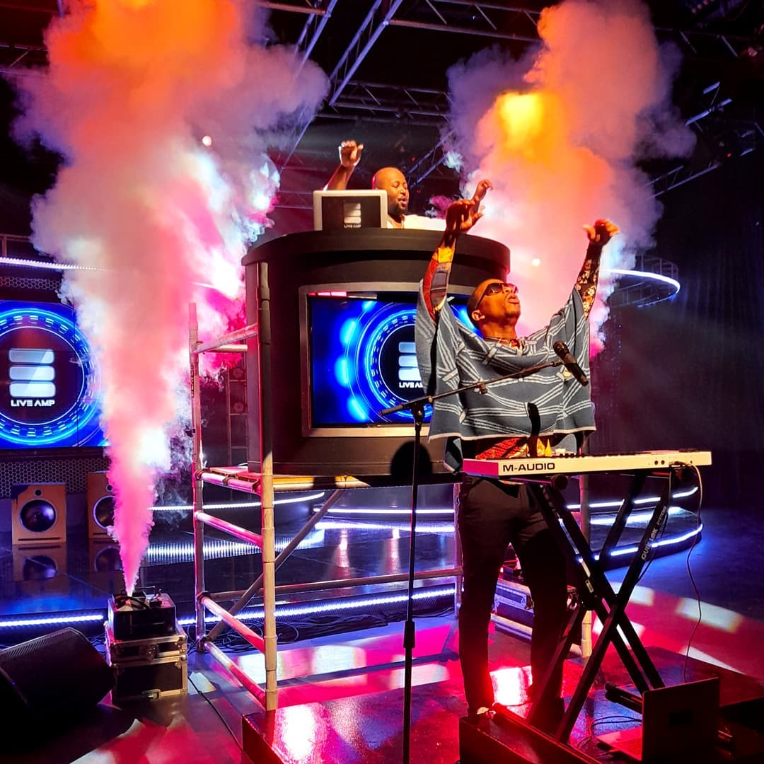 iamVentWELL_SA's tweet image. Once upon a time on National TV #LiveAmp