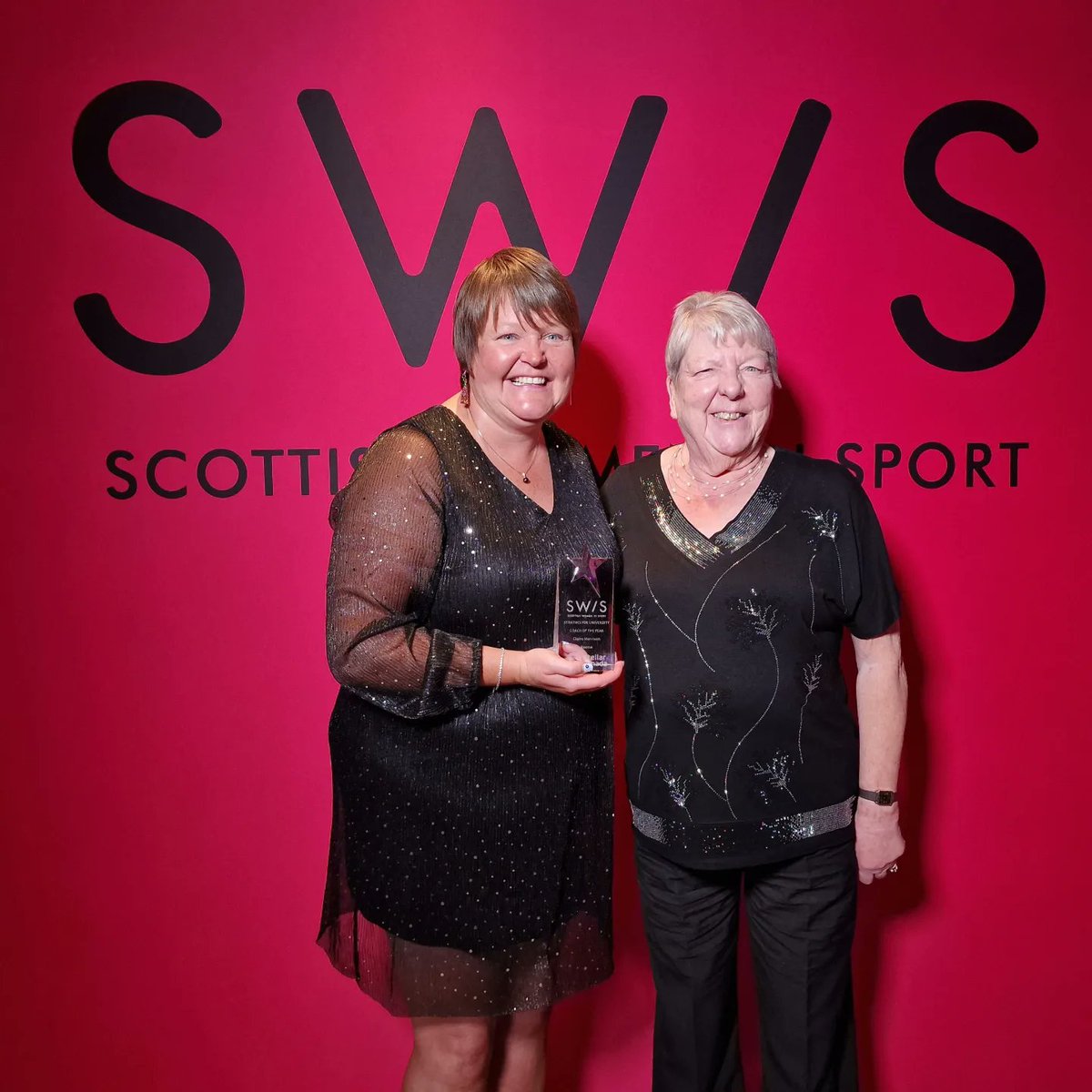 Absolutely blown away by winning the <a href="/ScotWomenSport/">Scottish Women In Sport</a> Coach of the Year award last night! It was a great night made even better by having mum there with me! Very proud to see boccia and para sport in the spotlight. #coaching #swisawards #womeninsport