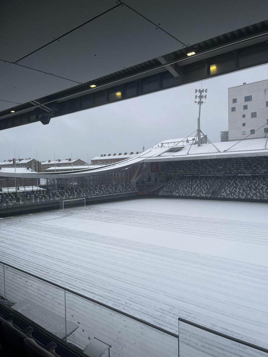 Kun kesäloman ajoitus menee ihan nappiin #unelmatyö #kesäloma #jalkapallo <a href="/ilvesfootball/">Ilves Football</a> #tammelanstadion