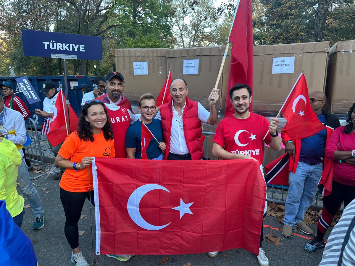principalemel's tweet photo. CSA Runs as 1 was proud to be part of the NYC Marathon Opening Ceremony on Friday. 🧡🥳
We are ready for our 26.2 mile block party across NYC!! 👟💃🏻🧡🎶🥁
#leadersinmotion
#greatschoolsbeginwithgreatleaders
#runforlife
#journeyofjoy
#tcsnycmarathon https://t.co/lOQNrQaO6r