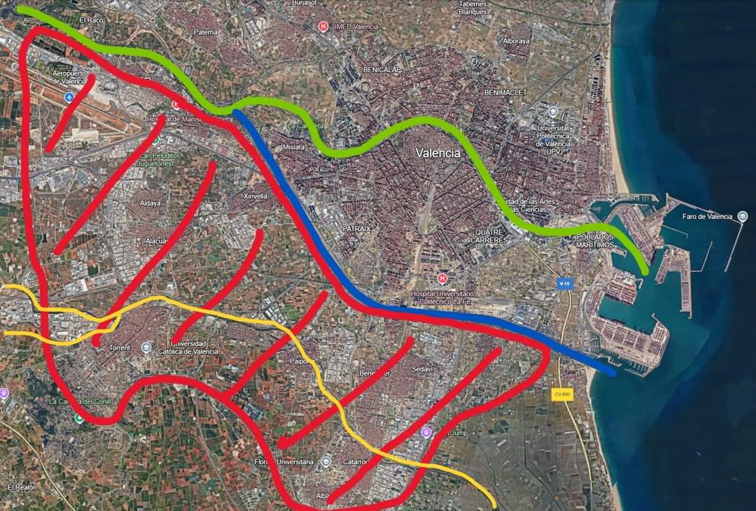El nuevo cauce del Río Turia (morado) ha salvado a la ciudad de Valencia. Estuvo al limite pero aguantó el embite.
*Verde el antiguo cauce donde en el 57 hubo una gran riada. En rojo la extensión gigante de la riada del otro día. La ciudad se hubiera quedado inundada*