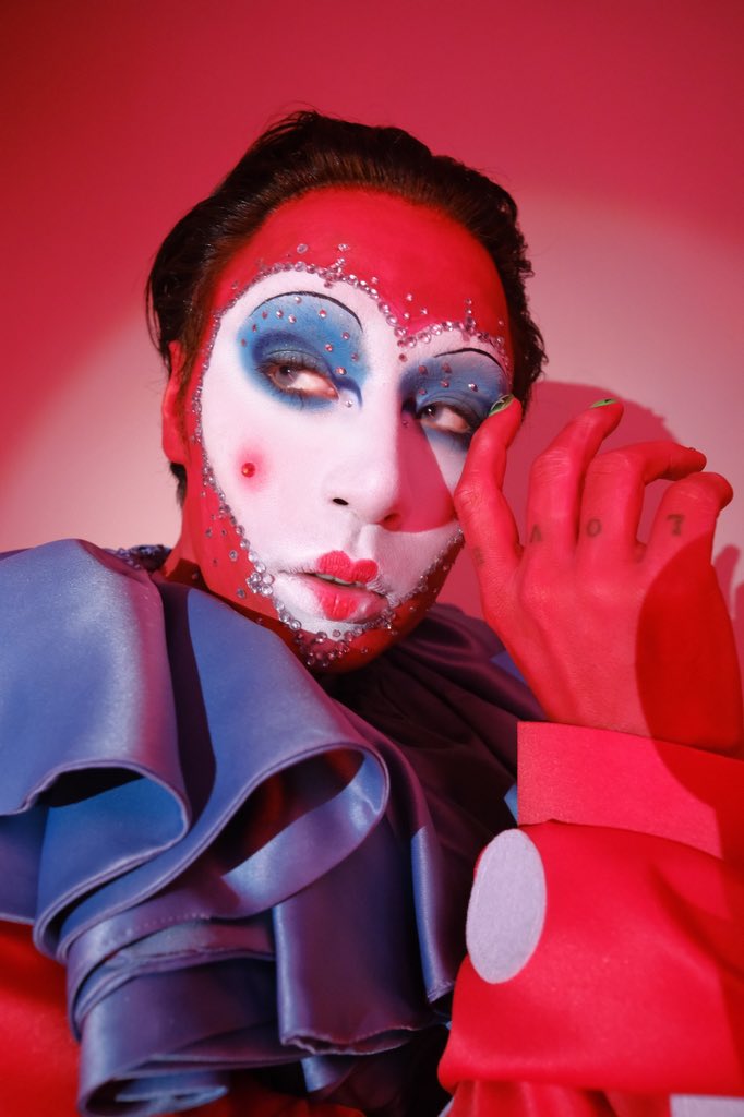 FifthSolomon's tweet photo. My Life is nothing but a Comedy. #QueerDo #Halloween2024 #HOElloween
Photograph: @iamjpyu
Make up: @alealejndro
Costume: @erciaaguila
Nails: @ishbenavidez https://t.co/BXyrG2yvkc