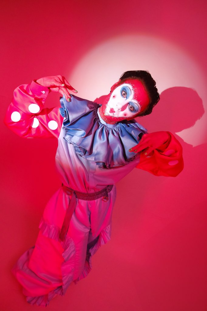 FifthSolomon's tweet photo. My Life is nothing but a Comedy. #QueerDo #Halloween2024 #HOElloween
Photograph: @iamjpyu
Make up: @alealejndro
Costume: @erciaaguila
Nails: @ishbenavidez https://t.co/BXyrG2yvkc