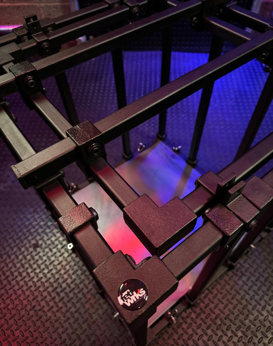 FetWrks's tweet photo. The Cell - Night Edition
βοΈ Welcome to your new home βοΈ
#buildsecureplay
https://t.co/EybdUd4WII https://t.co/OBAKSE0P7n