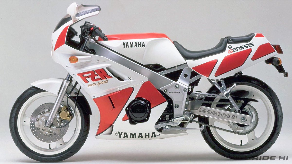 PutiMotor's tweet photo. '86〜'88 ヤマハ FZR400の解説❗️

世界GPのYZR500で開発されたアルミのデルタBOXフレーム採用。

エンジンもFZ750で次世代宣言をしたシリンダー角を45°に前傾、ダウンドラフトキャブレターでストレート吸気する構成を400ccで踏襲。

F3レースに勝利しSP仕様までリリース🏁

https://t.co/bEPd2NKXU8 https://t.co/fWZMOQ6MH8