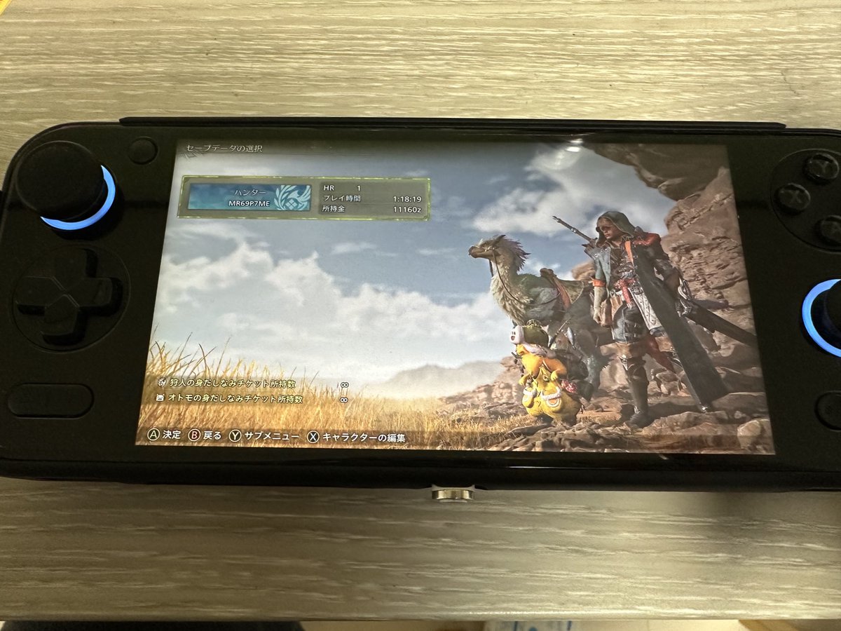 yusuke72323's tweet photo. AYANEO Pocket sでモンハンワイルズできるのいい😎
XboxリモートプレイだったらPocket sのパッドそのまま使えた(今は改善されてるかもだけどPS4リモートではパッド対応してなかった)
回線さえ良ければラグもそこまで感じなかった👯♂️
#MonsterHunterWilds
#AYANEOPockets
#Xboxリモートプレイ https://t.co/YaL6sBqwmM